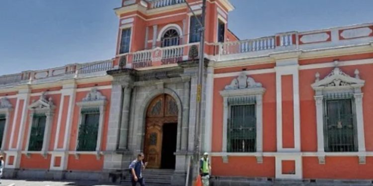 La cancillería y el Tribunal Supremo Electoral buscan mejorar votos en el extranjero