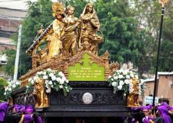 La capital registrará por lo menos 13 recorridos procesionales durante esta semana