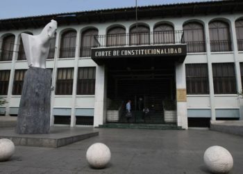 La CC deniega amparo provisional solicitado por el TSE contra 7 funcionarios