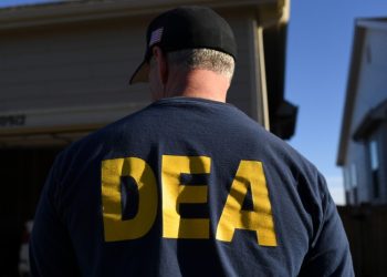 La DEA denuncia que cárteles mexicanos usan redes sociales para traficar fentanilo y metanfetaminas