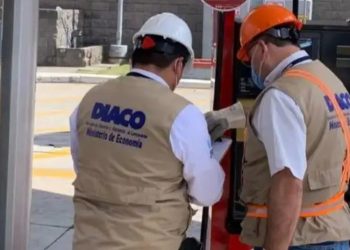 La DIACO continúan verificando precio y calidad de los combustibles