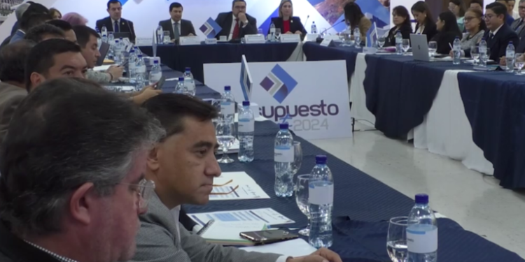 La ejecución presupuestaria de ministerios de gobierno alcanza el 37%