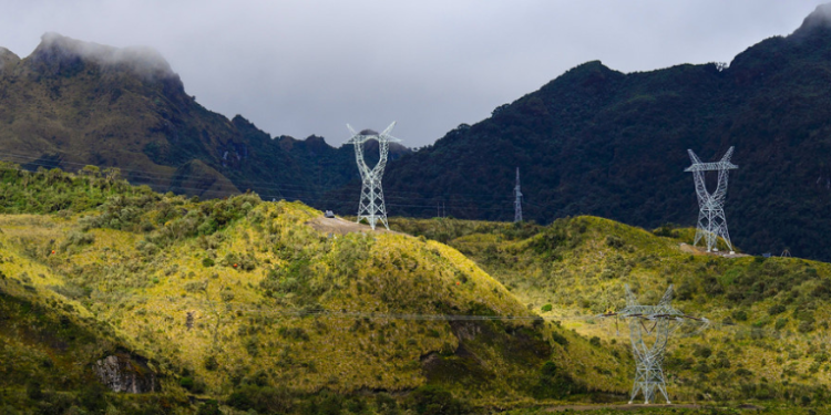 La falta de previsión fue absoluta , Vuelven apagones a Ecuador tras 14 años del último racionamiento
