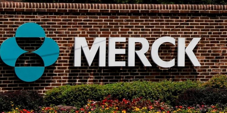 La farmacéutica Merck avanza en el desarrollo de su pastilla oral anticovid: ¿qué es el molnupiravir y cómo actúa?