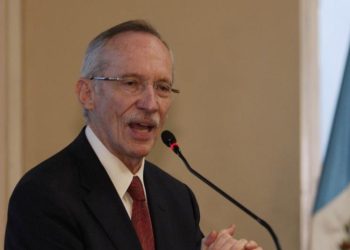La FECI denuncia Edmond Mulet por campaña anticipada ante el TSE