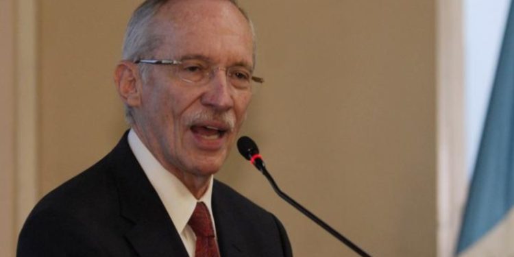 La FECI denuncia Edmond Mulet por campaña anticipada ante el TSE