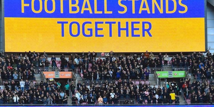 La FIFA y la UEFA suspenden la participación de los equipos rusos de todas las competiciones