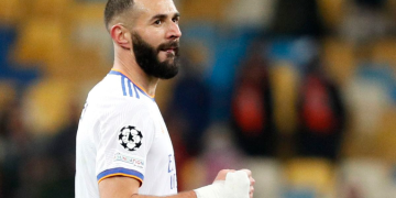 La Fiscalí­a pide 10 meses de cárcel exentos de cumplimiento para Karim Benzema