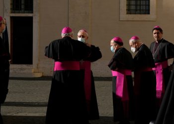 La Iglesia católica española abre una investigación sobre miles de abusos sexuales infantiles ocurridos en los últimos 80 años