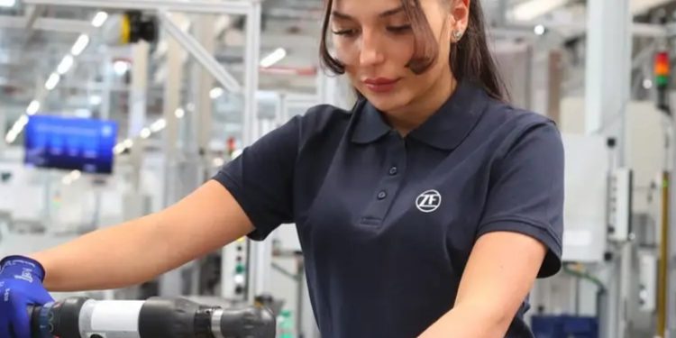 La industria automotriz teme el fin del motor de combustión