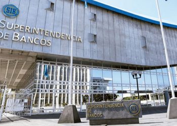La IVE realiza denuncias por 4,541 transacciones bancarias por sospechas de lavado de dinero
