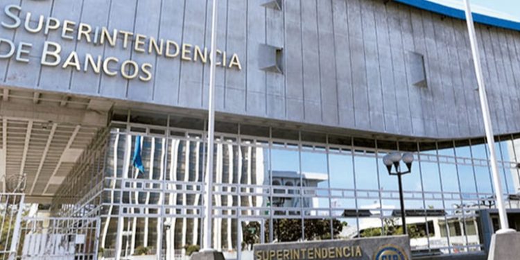 La IVE realiza denuncias por 4,541 transacciones bancarias por sospechas de lavado de dinero