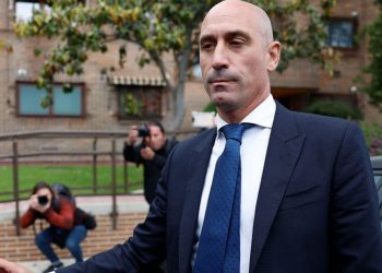 La jueza cree que el contrato de la Supercopa incluyó terrenos en Arabia para Rubiales