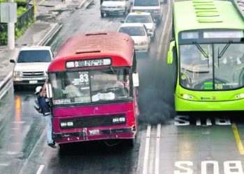 La municipalidad capitalina puso a disposición 175 plazas de pilotos de buses urbanos,