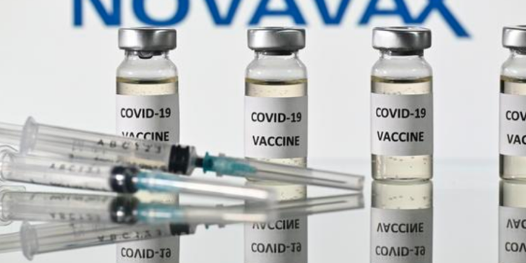 La OMS aprueba de urgencia la vacuna de Novavax.