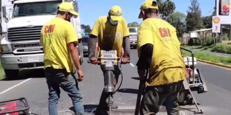 La organización Acción Ciudadana evalúa riesgos en Ministerio de Comunicaciones