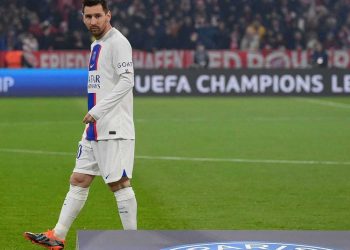 La prensa francesa critica a un PSG ''sin genios'' y la argentina se apiada de Messi