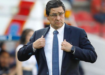 La primera convocatoria de Luis Fernando Tena