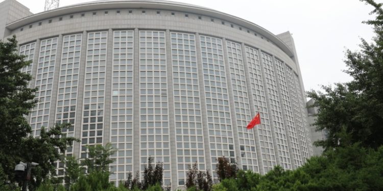 La principal fuente de riesgos en el mundo: China critica las nuevas sanciones de EE.UU. contra Rusia