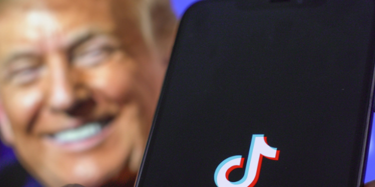 La red social que Trump buscaba prohibir se convierte en su arma para ganar votos