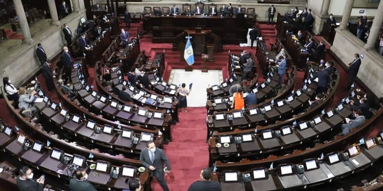 La Sesión extraordinaria en el Congreso se canceló por falta de quórum