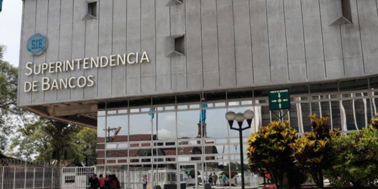 La Superintendencia de Bancos autorizó el cierre del sistema bancario y financiero del paí­s
