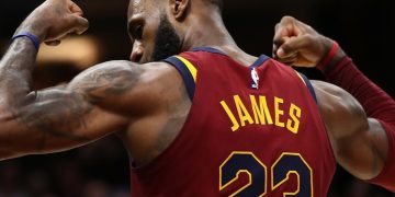 La tarjeta de colección única de LeBron James podrí­a subastarse por un precio récord