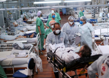 La tasa de mortalidad por covid-19 se ha DOBLADO entre los jóvenes de Brasil, advierte el organismo de control de la salud Panamericano