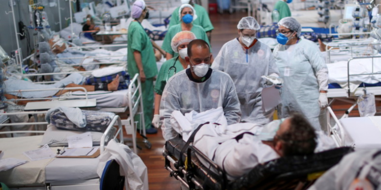 La tasa de mortalidad por covid-19 se ha DOBLADO entre los jóvenes de Brasil, advierte el organismo de control de la salud Panamericano