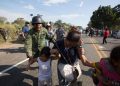 La tensión con migrantes hondureños continuará