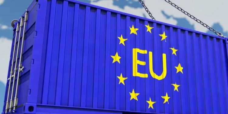 La UE responde a aranceles de EE.UU. que entran hoy en vigor