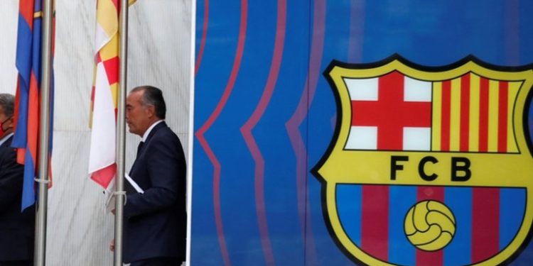 La UEFA abre una investigación al FC Barcelona por el 'caso Negreira'