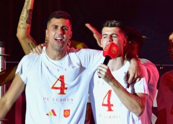 La UEFA inicia un 'procedimiento disciplinario' contra Rodri y Morata por los cánticos 'Gibraltar, español'