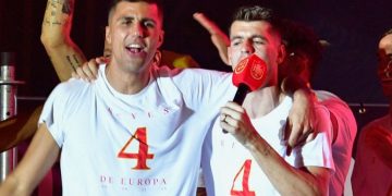 La UEFA inicia un 'procedimiento disciplinario' contra Rodri y Morata por los cánticos 'Gibraltar, español'