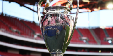 La UEFA mueve la final de la Champions League de San Petersburgo a Parí­s por la guerra entre Rusia y Ucrania