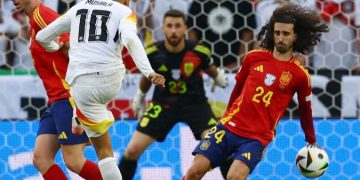 La UEFA rectifica y pone nuevas directrices: la mano de Cucurella en la Eurocopa sí era penalti