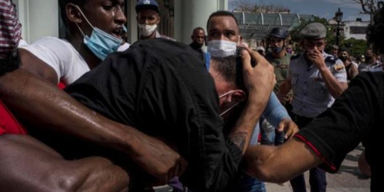 La Unión Europea insta a Cuba a liberar a todos los presos polí­ticos