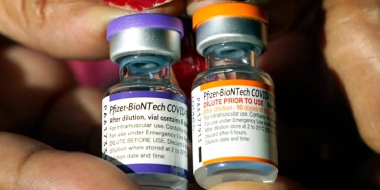 La viruela del mono no es efecto secundario de la vacuna contra el COVID-19