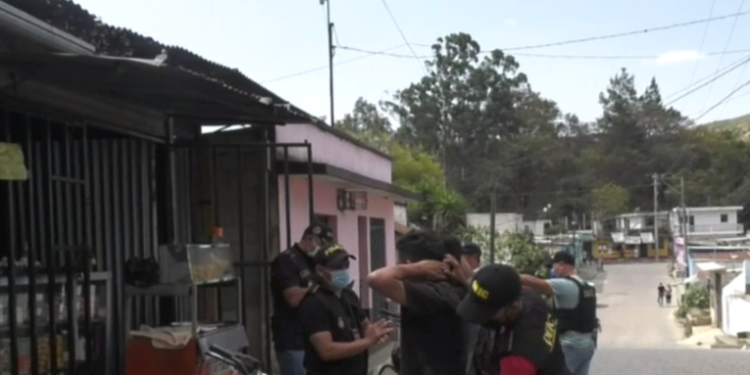 Las fuerzas de seguridad logran la captura de dos personas acusadas por lavado de dinero