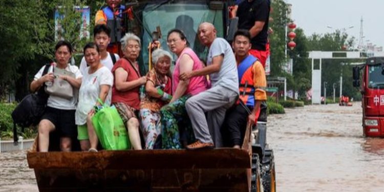 Las inundaciones dejan ya más de trescientas víctimas mortales en China