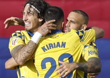 Las Palmas chafa el 125 cumpleaños del Barça y agudiza la crisis liguera de los culés