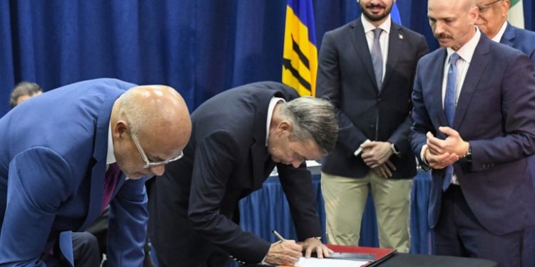 Las reacciones en América y en Europa tras el acuerdo entre el Gobierno de Venezuela y la oposición