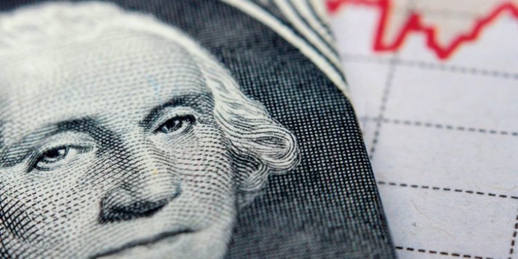 Las sanciones impuestas a Rusia amenazan al dólar, según el BERD