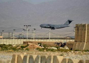 Las tropas de Estados Unidos abandonan Bagram, su mayor base en Afganistán