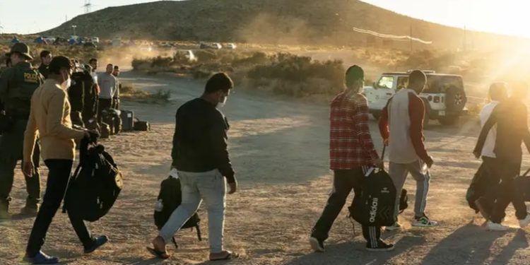 Latinoamérica con récord de remesas por aumento de migración