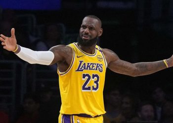 LeBron James, de 40 años, será titular en el All-Star por 21ª vez en su carrera