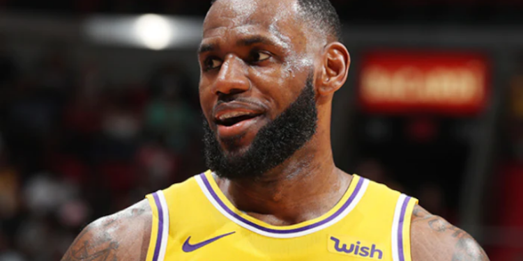 LeBron James, la última de las grandes estrellas que renuncian a Tokio 2020