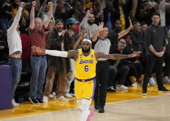 LeBron James se convierte en el máximo anotador de la historia de la NBA