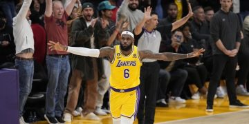 LeBron James se convierte en el máximo anotador de la historia de la NBA