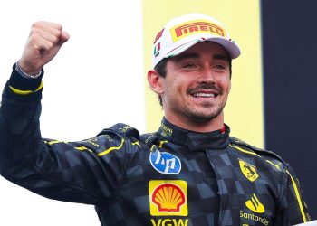 Leclerc se impone a McLaren y consigue, de nuevo, una victoria de Ferrari en casa